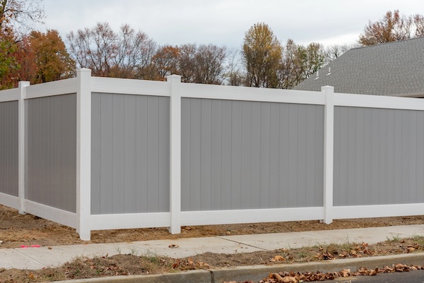 Vinyl Fence Installation Company